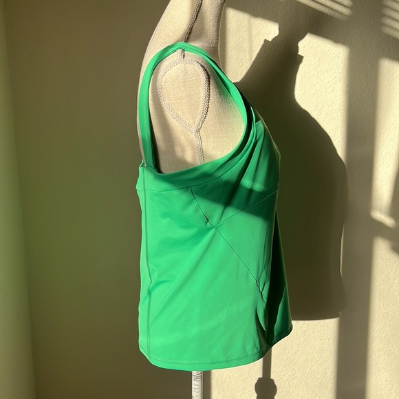 EUC THE NORTH FACE | Kelly Green Workout Tank Top, L - Picture 7 of 16